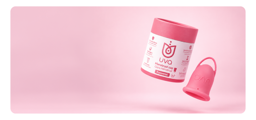 Copa menstrual UVA Essential con empaque
